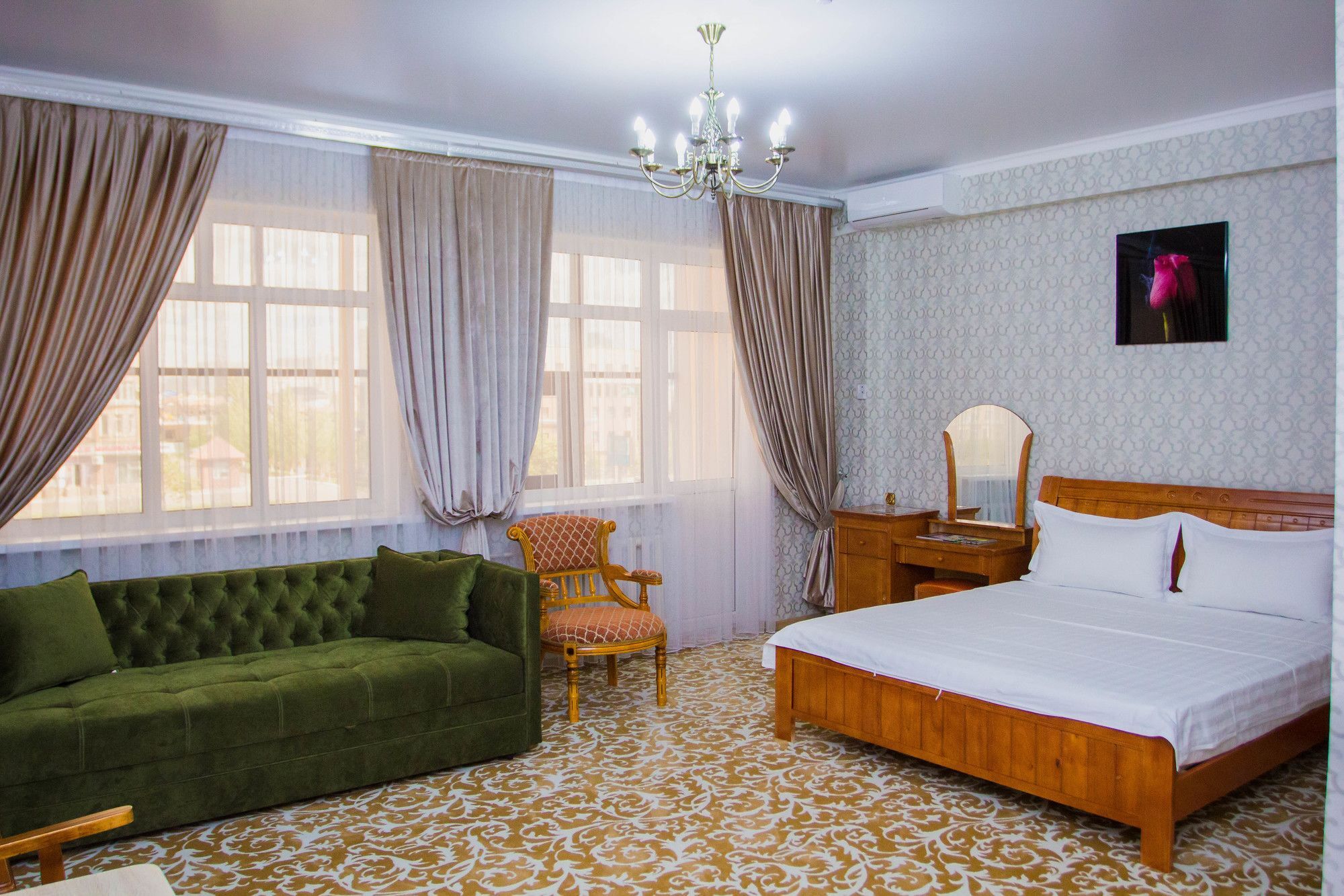 Boutique Tomiris 4* Астана