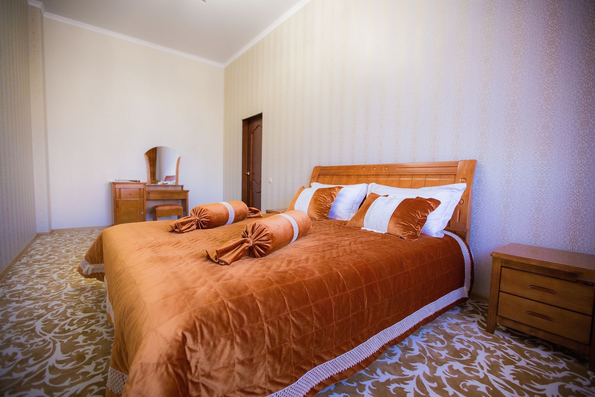 Boutique Tomiris 4* Астана